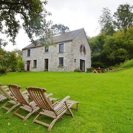 Quaint Holiday Home In Robechies Amid Meadows Chimay Exteriér fotografie